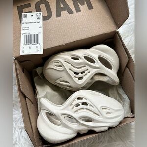 Yeezy foam runners